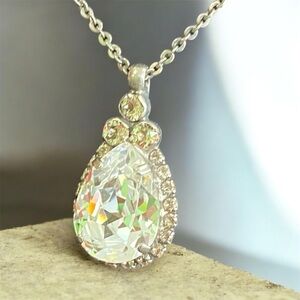 Sorrelli Faceted Oval Crystal Stone set in Teardrop Pendant, Signed; 16-20"
